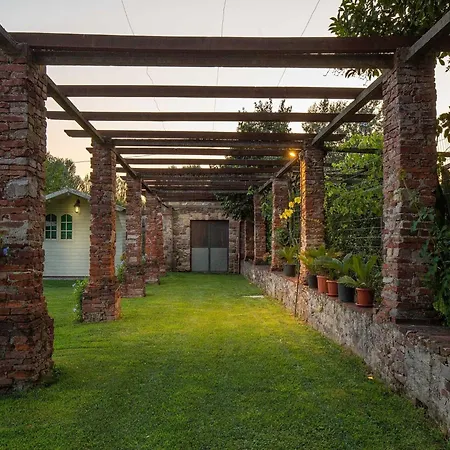 Nice Villa Near Lucca Villa *